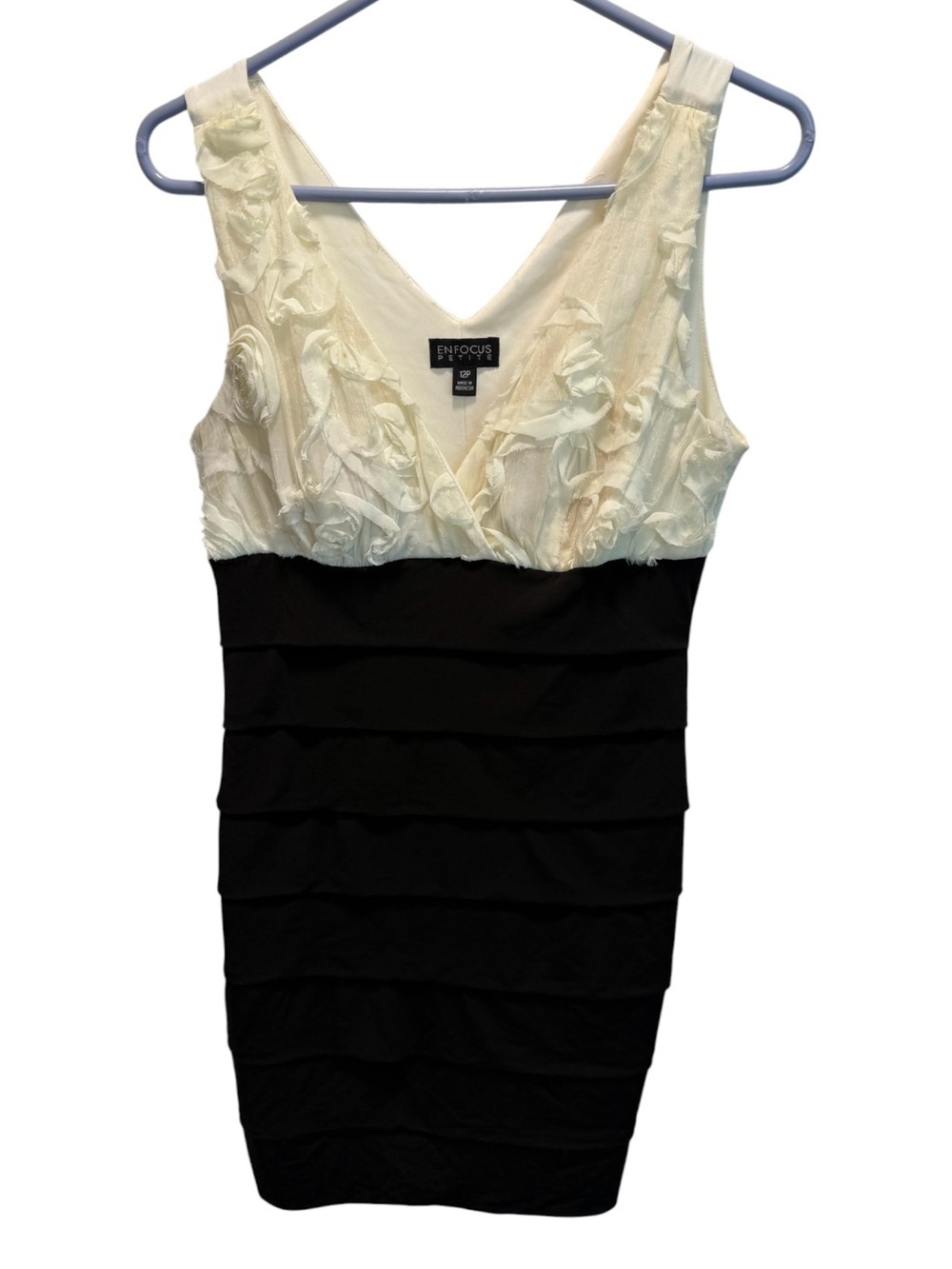 EnFocus Petite Black/Cream Rosette Sleeves Dress Sz(12P)